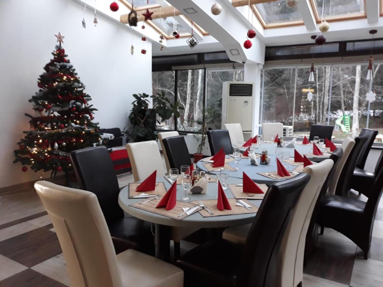 Hotel Zada Предял Экстерьер фото